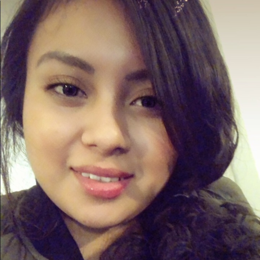 Meet your Posher, Dalila